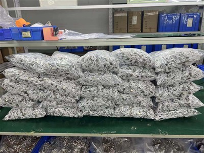 40 000 gabalu USB C uzlādes kabeļa piegāde